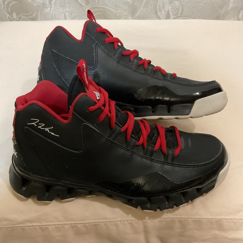 Reebok Black Red Reebok X John Wall Season III- Zigscape Size 5.5